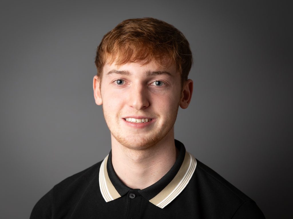 AGS Headshots light, resized-5